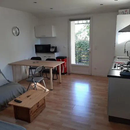 Location 45 M² - 2 Ch Avec Jardin Privatif Feriehus