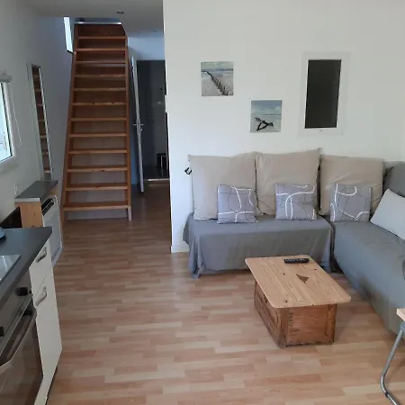 Holiday home Location 45 M² - 2 Ch Avec Jardin Privatif Gailhan